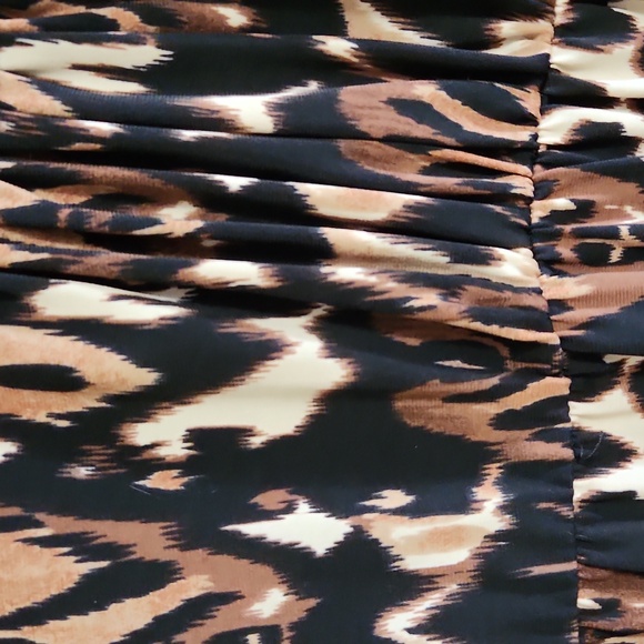 Dress - Picture 3 of 4